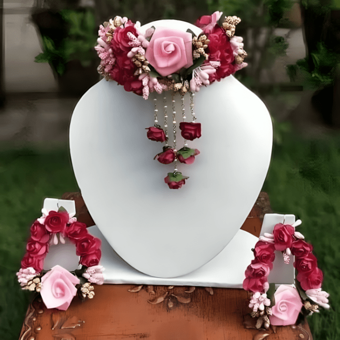 White And Pink Flower Necklace Set For Haldi Ceremony